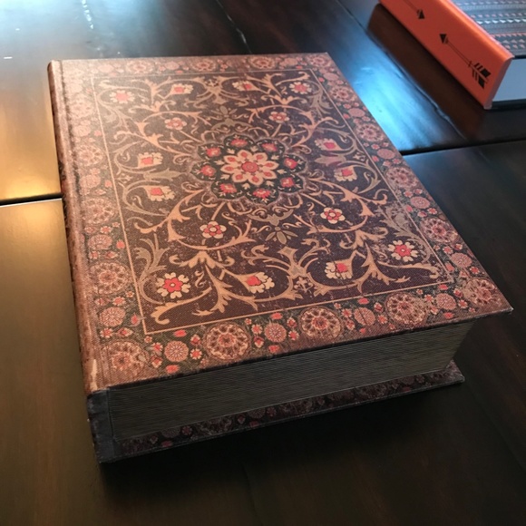 Book Box Maroon Cream Magnetic Close Scroll Work Floral - Picture 1 of 4